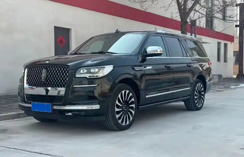 Lincoln Navigator 2023 из Китая