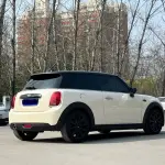 MINI Mini 2020 136 л.с. из Китая
