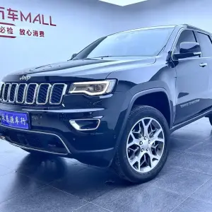 Jeep Grand Cherokee (Import) 2022 234 л.с. 234 л.с. 234 л.с. из Китая