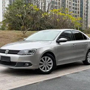 Volkswagen Sagitar 2014 из Китая