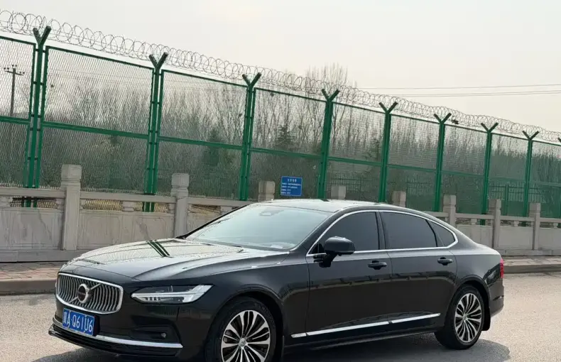 Volvo S90 2025 из Китая