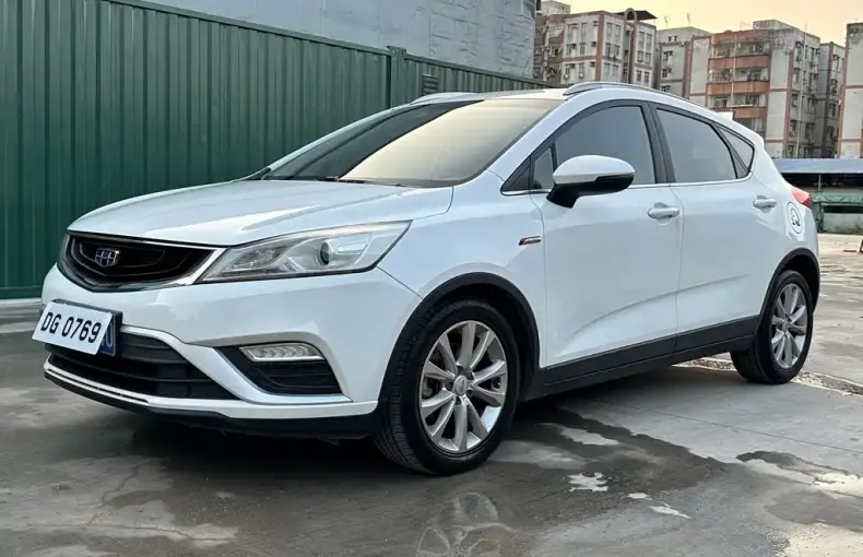 Geely Emgrand GS 2017 из Китая