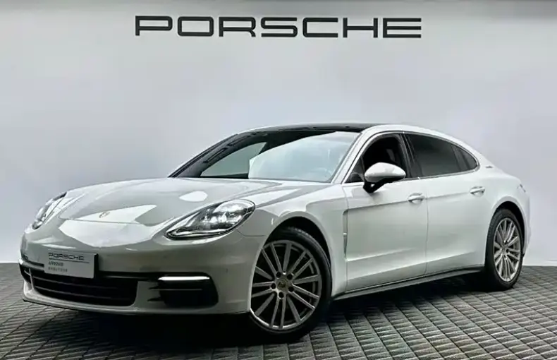 Porsche Panamera 2018 из Китая