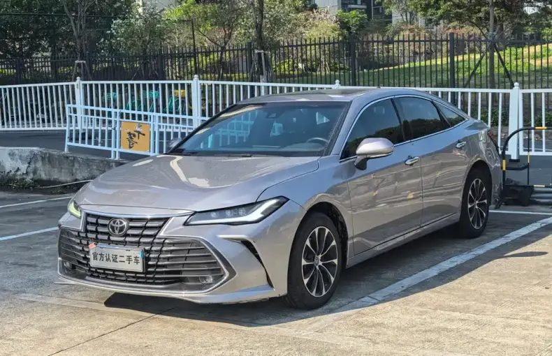 Toyota Avalon 2023 из Китая