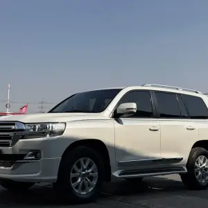 Toyota Land Cruiser 2018 из Китая