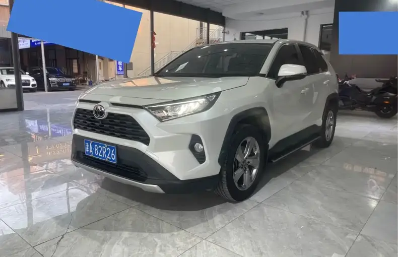 Toyota RAV4 2022 из Китая
