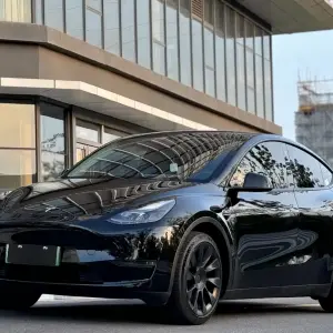 Tesla Model Y 2022 из Китая