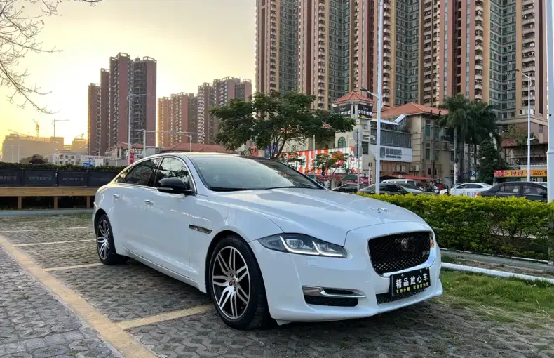 Jaguar XJ 2019 из Китая