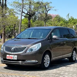 Buick GL8 2013 из Китая