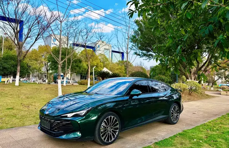 MG MG7 2023 из Китая