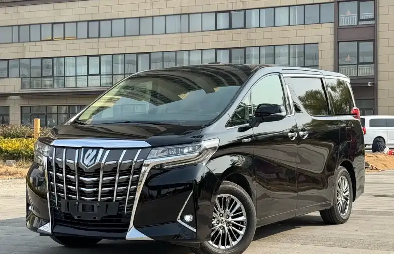 Toyota Alphard 2020 из Китая