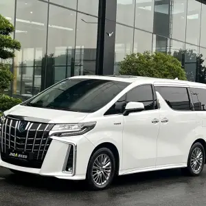Toyota Alphard 2022 из Китая