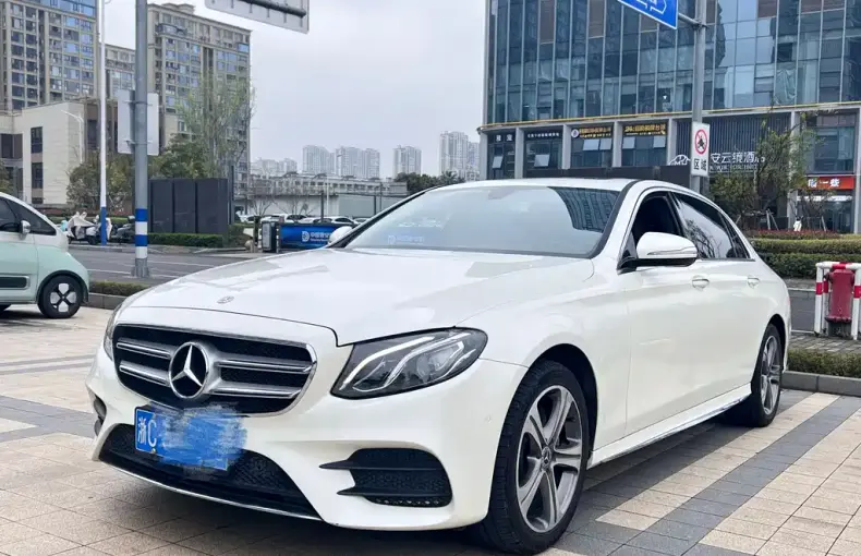 Mercedes-Benz E-Class 2018 из Китая