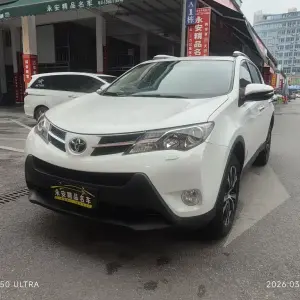 Toyota RAV4 2015 из Китая