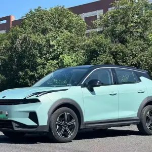 Lynk & Co 06 EM-P 2023 из Китая