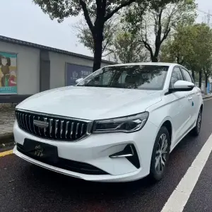 Geely Emgrand 2026 из Китая