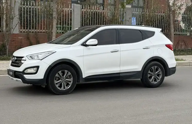 Hyundai Santa Fe 2017 из Китая