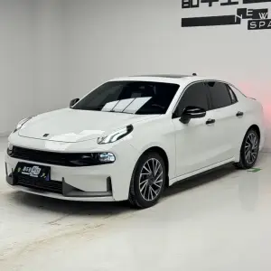 Lynk & Co 03 2023 из Китая