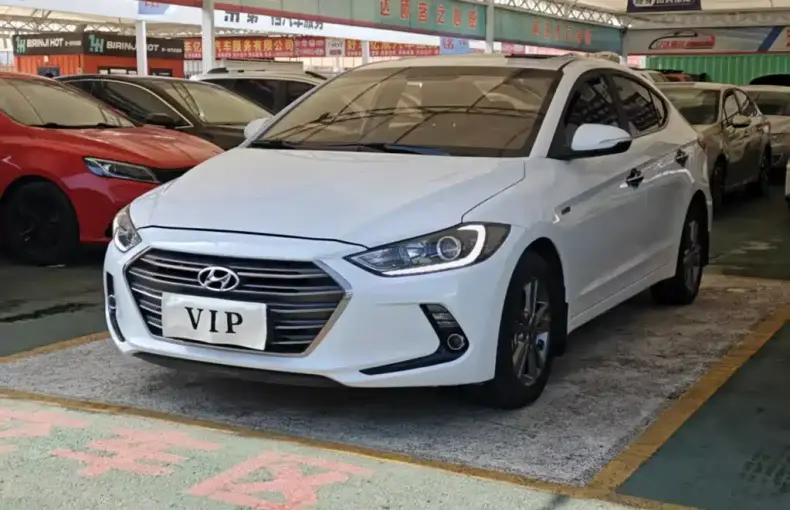 Hyundai Elantra 2018 из Китая