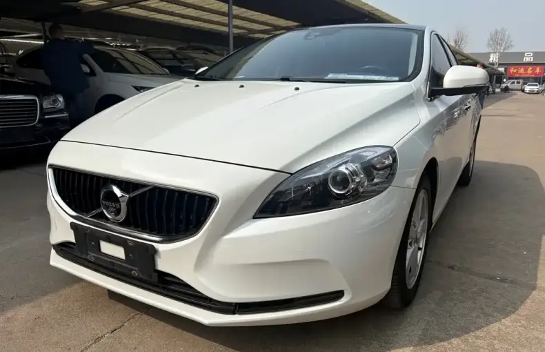 Volvo V40 2017 из Китая