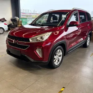 Wuling Hongguang S3 2018 из Китая