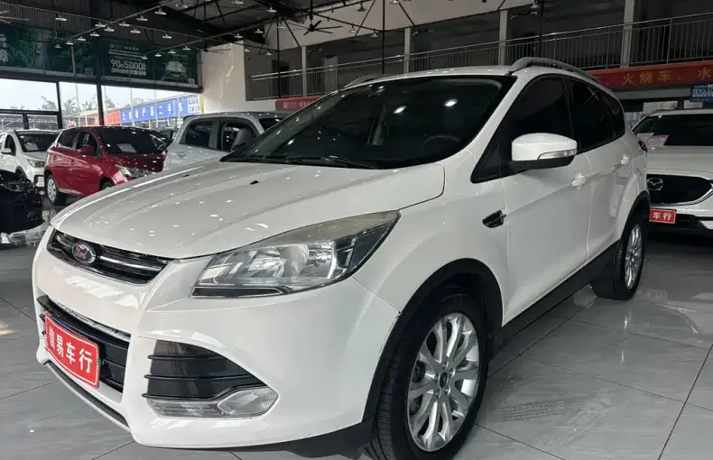 Ford Kuga 2015 из Китая