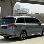 Roewe iMAX8 2021 из Китая
