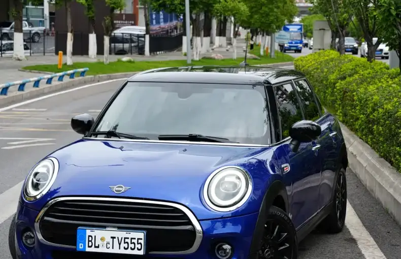 MINI Mini 2021 из Китая