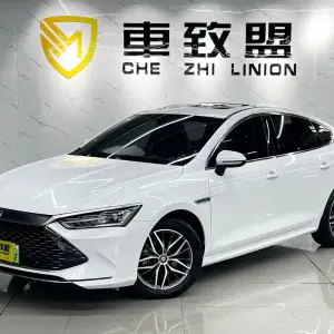 BYD Qin PLUS 2023 197 л.с. из Китая