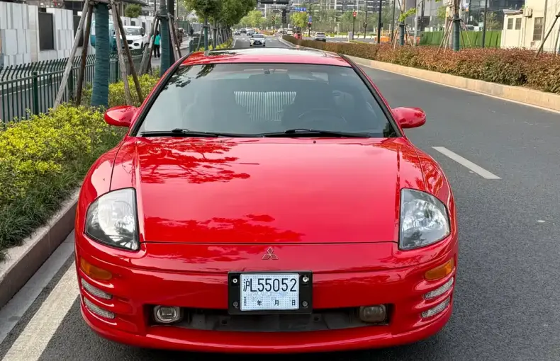Mitsubishi Eclipse 2001 из Китая