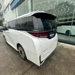 Toyota Vellfire из Китая