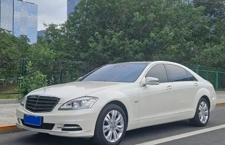 Mercedes-Benz S-Class 2013 из Китая