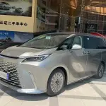 Lexus LM из Китая