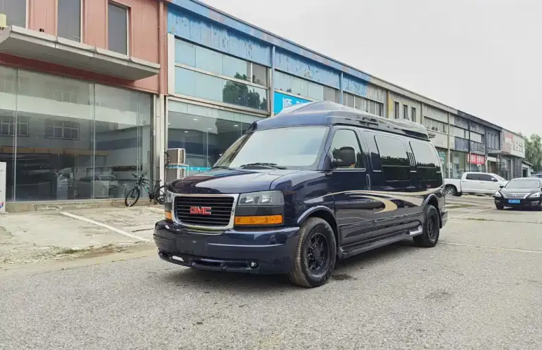 GMC Savana 2011 из Китая