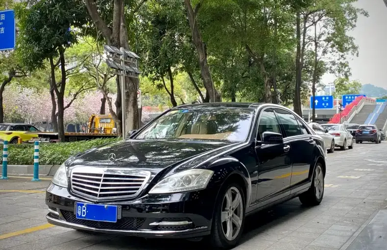 Mercedes-Benz S-Class 2012 из Китая