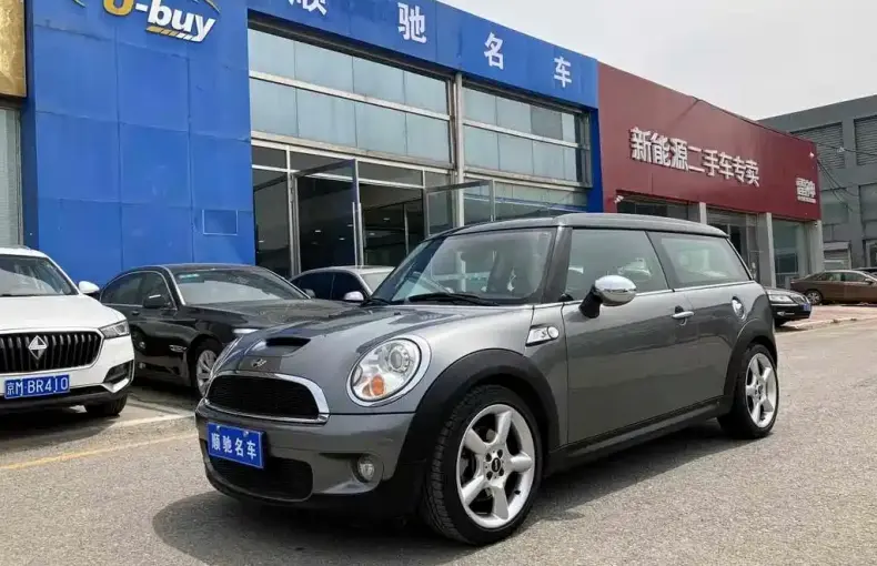 MINI Mini Clubman 2009 из Китая