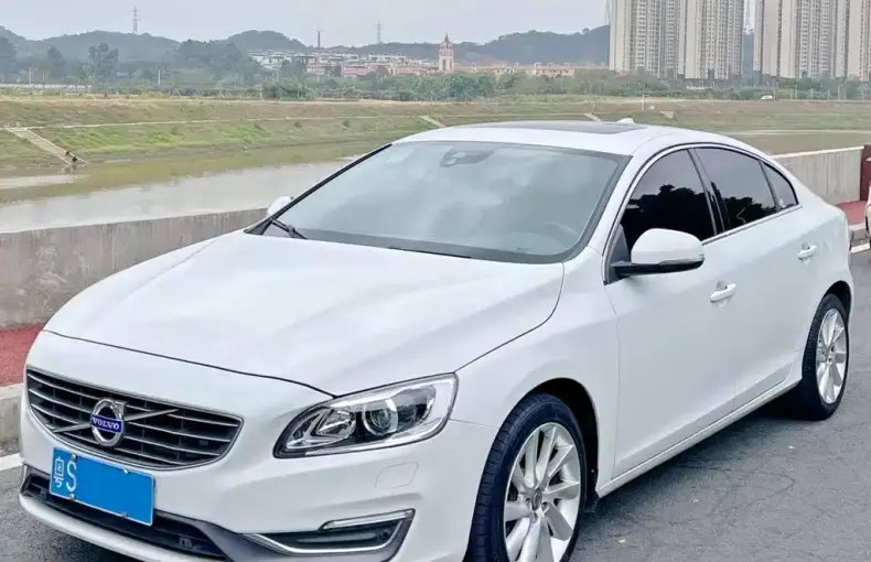 Volvo S60 2014 из Китая