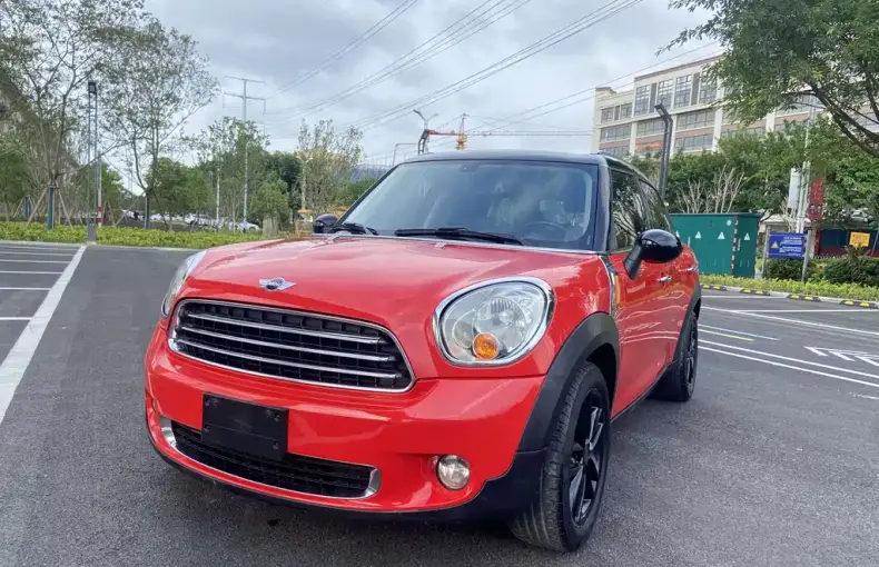 MINI Mini Countryman 2012 из Китая