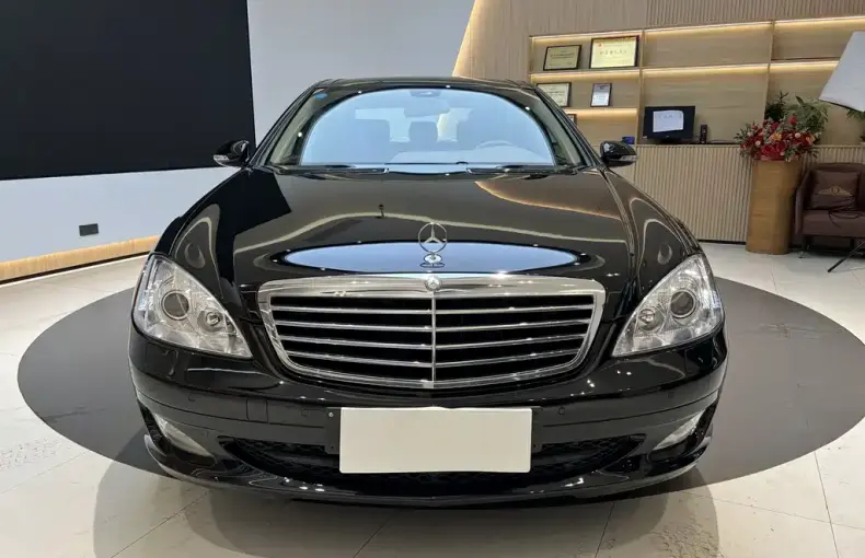 Mercedes-Benz S-Class 2009 из Китая