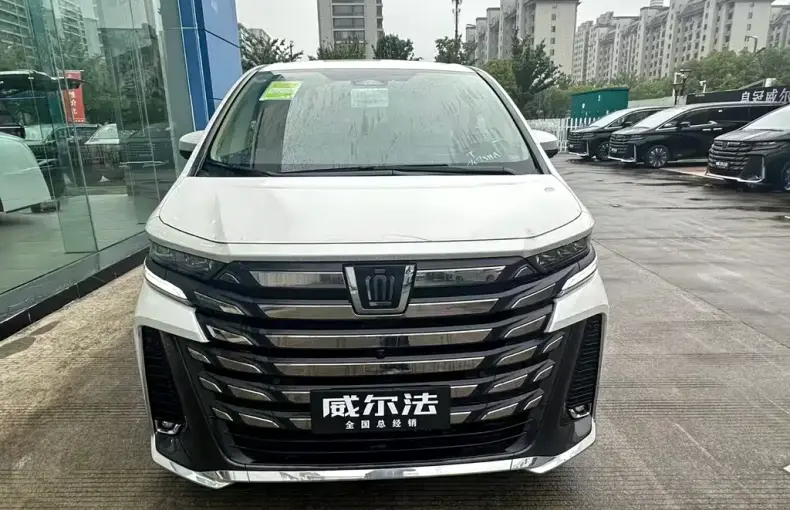 Toyota Vellfire из Китая