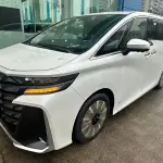 Toyota Vellfire из Китая