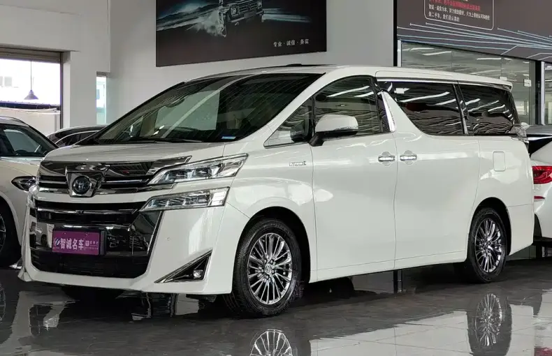 Toyota Vellfire 2021 из Китая