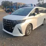 Toyota Alphard из Китая