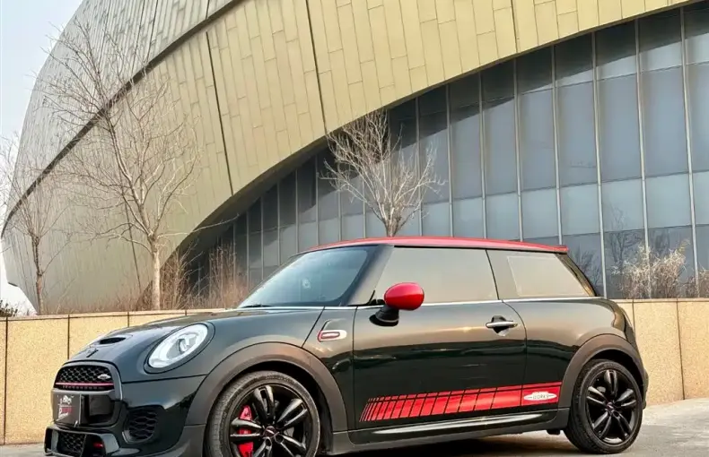 MINI Mini JCW 2018 из Китая
