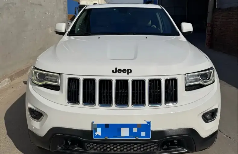 Jeep Grand Cherokee (Import) 2017 из Китая
